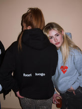 Carica l'immagine nel visualizzatore di Gallery, HEART black hoodie
